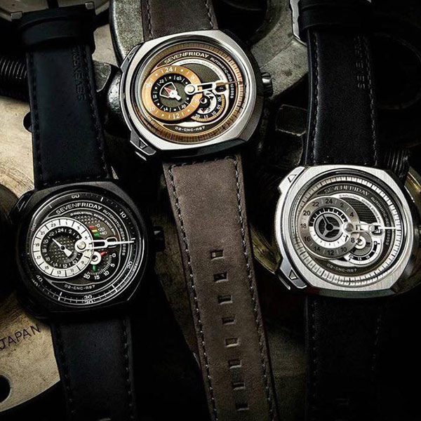 SEVENFRIDAY Q1 日期顯示自動上鍊機械錶-銀/44*50mm Q1 - PChome 24h購物